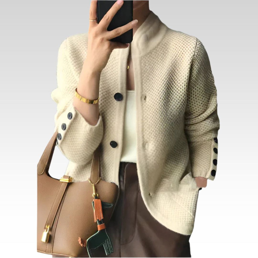 Alissa - Stylish and Cozy Cardigan